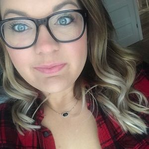 Meet your Posher, Bailey